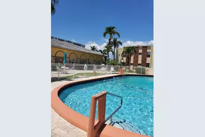 851 NE 14th Ave #414, Hallandale Beach, FL 33009 - Photo 1