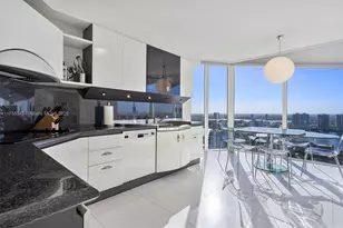 17555 Collins Ave, Sunny Isles Beach, FL 33160 - Photo 23