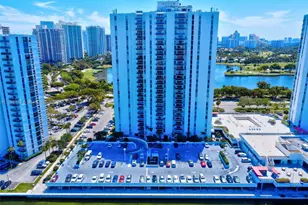 3675 N Country Club Dr, Aventura, FL 33180 - Photo 57