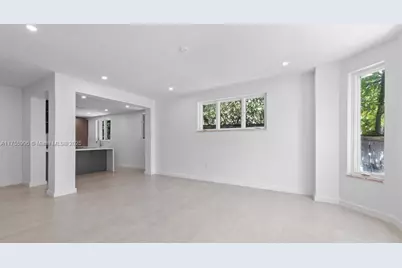 5661 Pine Tree Dr, Miami Beach, FL 33140 - Photo 17