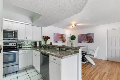 18830 NW 57th Ave #201, Hialeah, FL 33015 - Photo 9