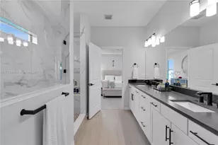 7681 NW 84th Ln, Tamarac, FL 33321 - Photo 31