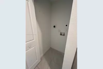 24030 SW 119th Pl #Efficiency, Homestead, FL 33032 - Photo 5