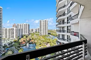 19195 NE 36th Ct, Aventura, FL 33180 - Photo 25