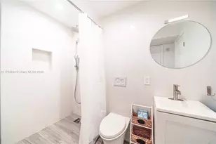 6301 Collins Ave, Miami Beach, FL 33141 - Photo 7