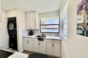 1460 Jefferson Dr, Homestead, FL 33034 - Photo 15