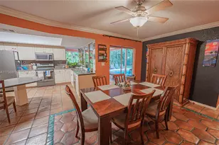 11400 Tara Dr, Plantation, FL 33325 - Photo 17