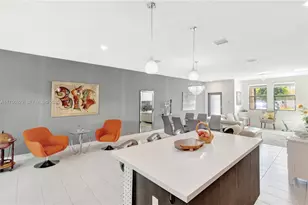 10473 NW 82nd St, Doral, FL 33178 - Photo 9