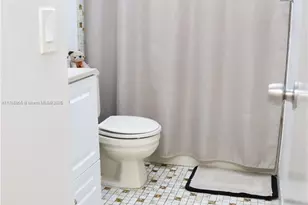 8025 SW 107th Ave, Miami, FL 33173 - Photo 9