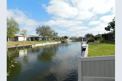 617 SE 7 St #2, Cape Coral, FL 33990 - Photo 9