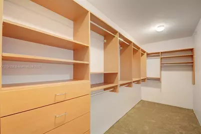 20201 E Country Club Dr #1808, Aventura, FL 33180 - Photo 17