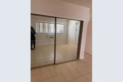 19001 NE 2nd Ave #1404, Miami, FL 33179 - Photo 7