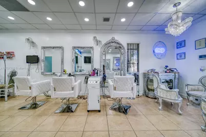 Beauty Salon For Sale 0N Sunset Blvd, South Miami, FL 33143 - Photo 5