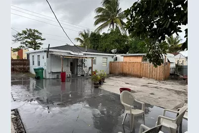 2380 NW 133rd St, Miami, FL 33167 - Photo 17
