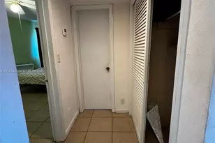 1601 NE Miami Gardens Dr, Miami, FL 33179 - Photo 27