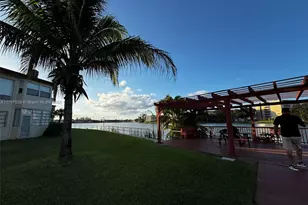 1601 NE Miami Gardens Dr, Miami, FL 33179 - Photo 45