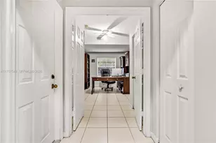 1065 Nandina Dr, Weston, FL 33327 - Photo 19