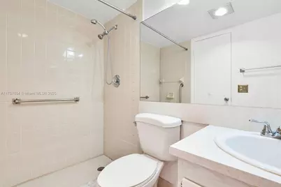 310 Mansfield H #310, Boca Raton, FL 33434 - Photo 7