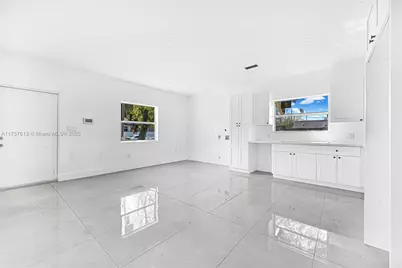 7990 NW 8th Ave, Miami, FL 33150 - Photo 23