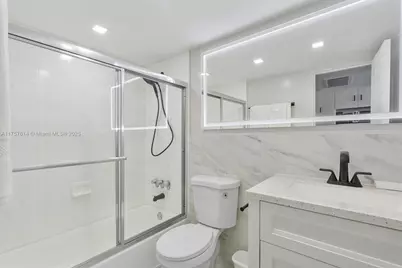 19201 Collins Ave #938, Sunny Isles Beach, FL 33160 - Photo 13