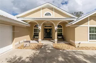 1132 Riverbend Dr, Labelle, FL 33935 - Photo 5