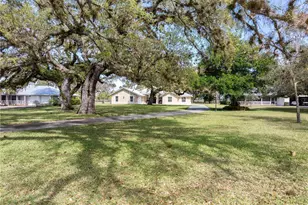 1132 Riverbend Dr, Labelle, FL 33935 - Photo 3