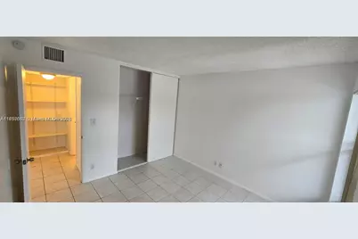 405 S Pine Island Rd #202D, Plantation, FL 33324 - Photo 9