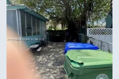 2156 NW 32nd St, Miami, FL 33142 - Photo 3