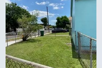 2156 NW 32nd St, Miami, FL 33142 - Photo 7