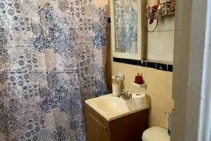 2156 NW 32nd St, Miami, FL 33142 - Photo 9