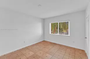 205 NW 84th St, Miami, FL 33150 - Photo 11