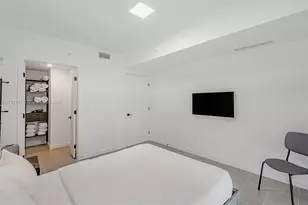227 NE 2nd St, Miami, FL 33132 - Photo 19