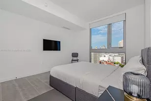 227 NE 2nd St, Miami, FL 33132 - Photo 17