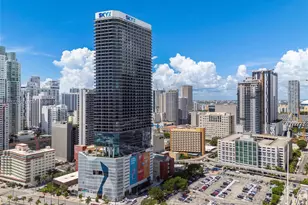 398 NE 5th St, Miami, FL 33132 - Photo 55