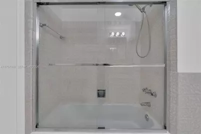 1817 S Ocean Dr #827, Hallandale Beach, FL 33009 - Photo 17