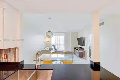 1250 S Miami Ave #1109, Miami, FL 33130 - Photo 5