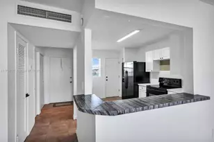 1770 NE 191st St, Miami, FL 33179 - Photo 31