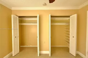 920 NE 199th St, Miami, FL 33179 - Photo 11