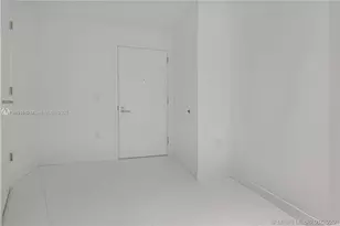 851 NE 1st Ave, Miami, FL 33132 - Photo 15