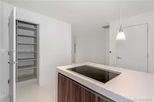 851 NE 1st Ave, Miami, FL 33132 - Photo 11