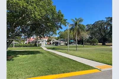 1011 Ellesmere A #1011, Deerfield Beach, FL 33442 - Photo 23