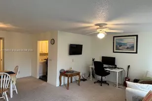 1011 Ellesmere A, Deerfield Beach, FL 33442 - Photo 5