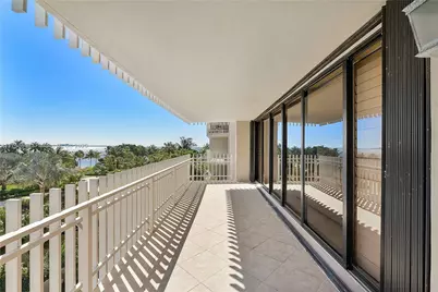 2 Grove Isle Dr #B409, Miami, FL 33133 - Photo 33