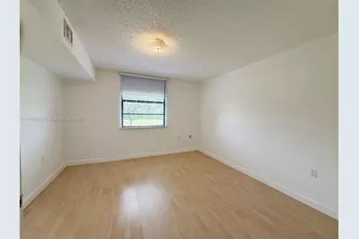 1504 S Whitehall Dr #206, Davie, FL 33324 - Photo 17