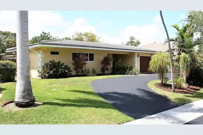 1933 Twin Dolphin Lane, Fort Lauderdale, FL 33316 - Photo 1