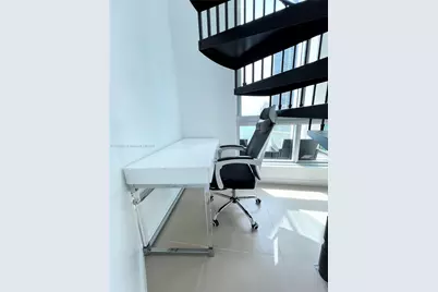 300 S Biscayne Blvd #L-814, Miami, FL 33131 - Photo 13