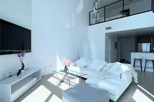 300 S Biscayne Blvd, Miami, FL 33131 - Photo 21