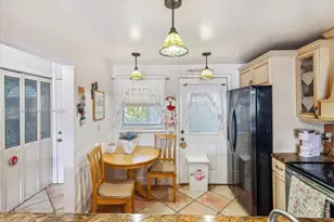 3550 NE 169th St, North Miami Beach, FL 33160 - Photo 13