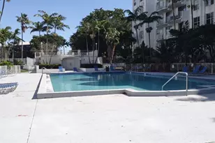 484 NW 165th St Rd, Miami, FL 33169 - Photo 15
