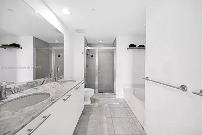 950 Brickell Bay Dr #3605, Miami, FL 33131 - Photo 33